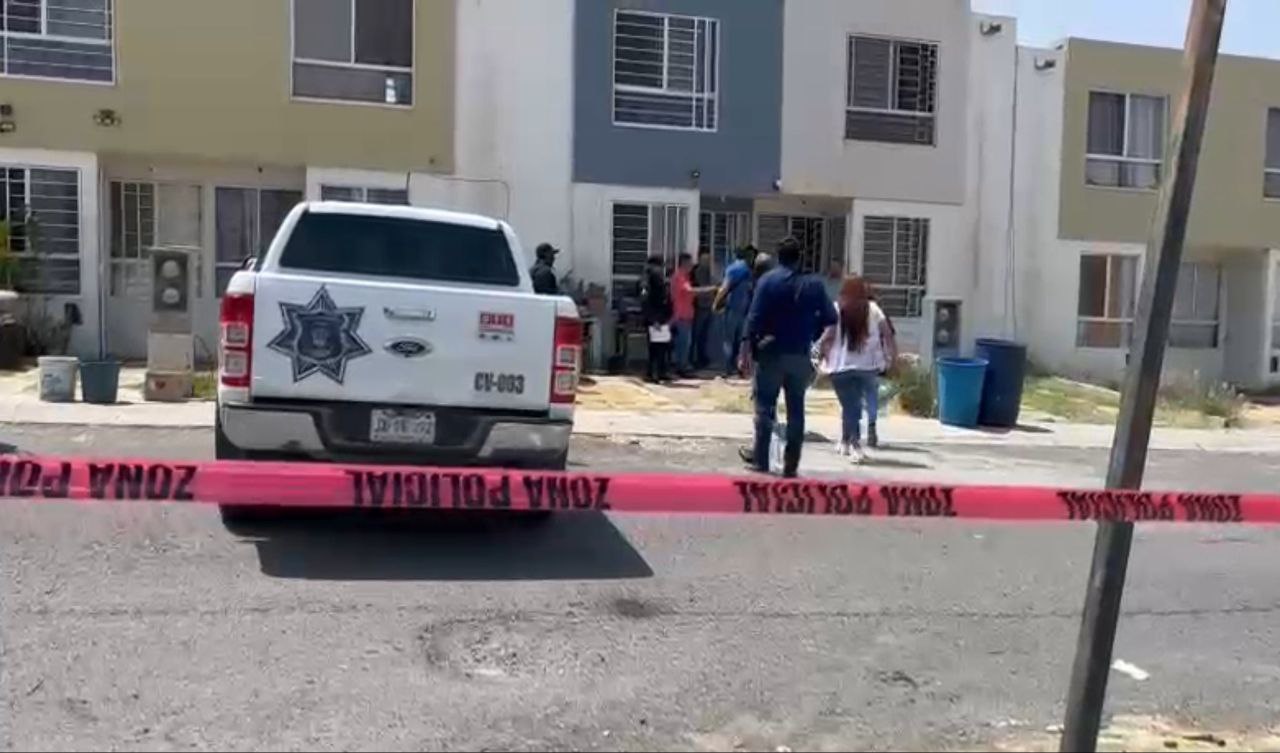 Asesinan a una mujer frente a su hija