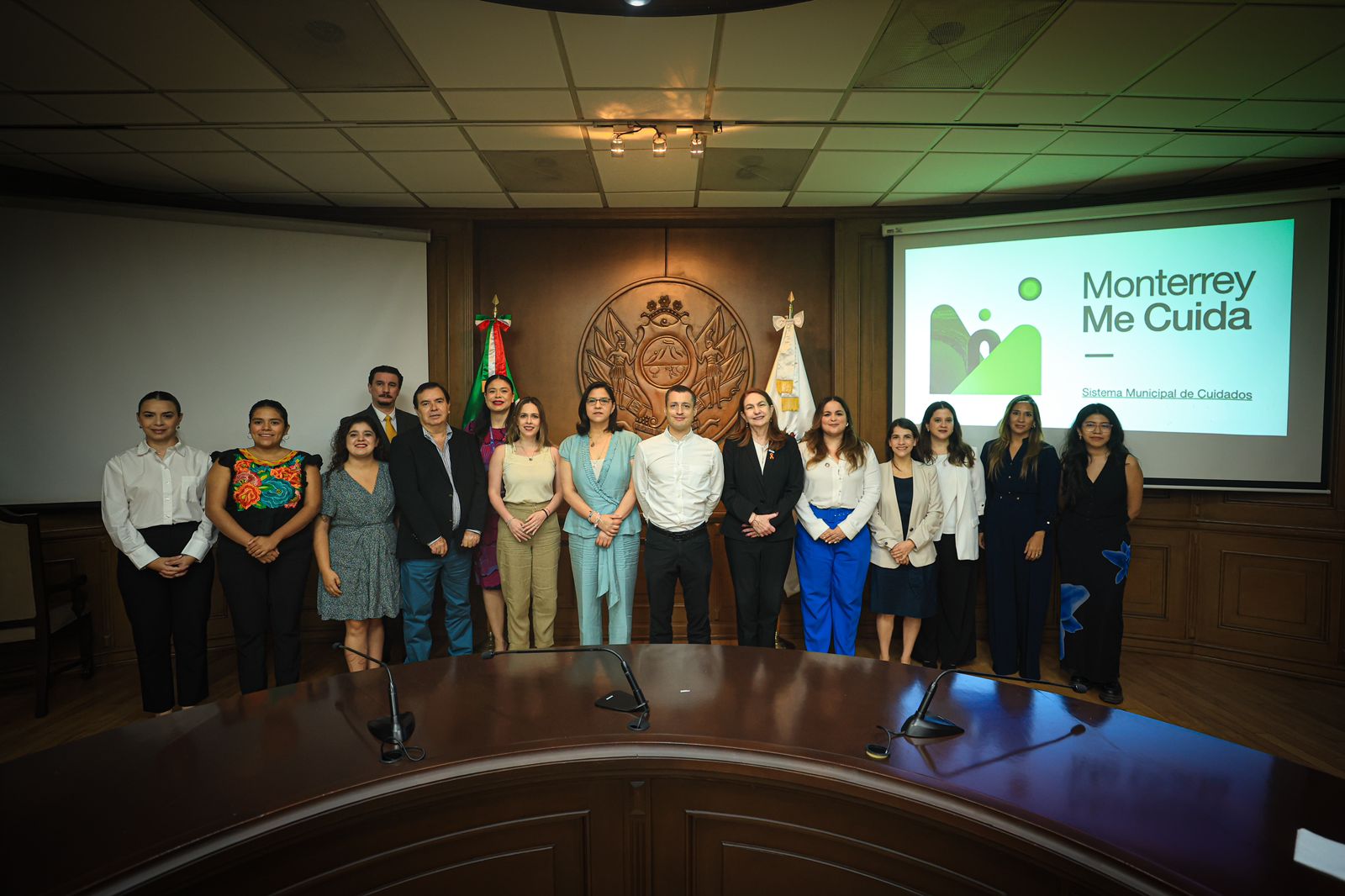 Mujeres dedican 10 años de vida al cuidado de otros