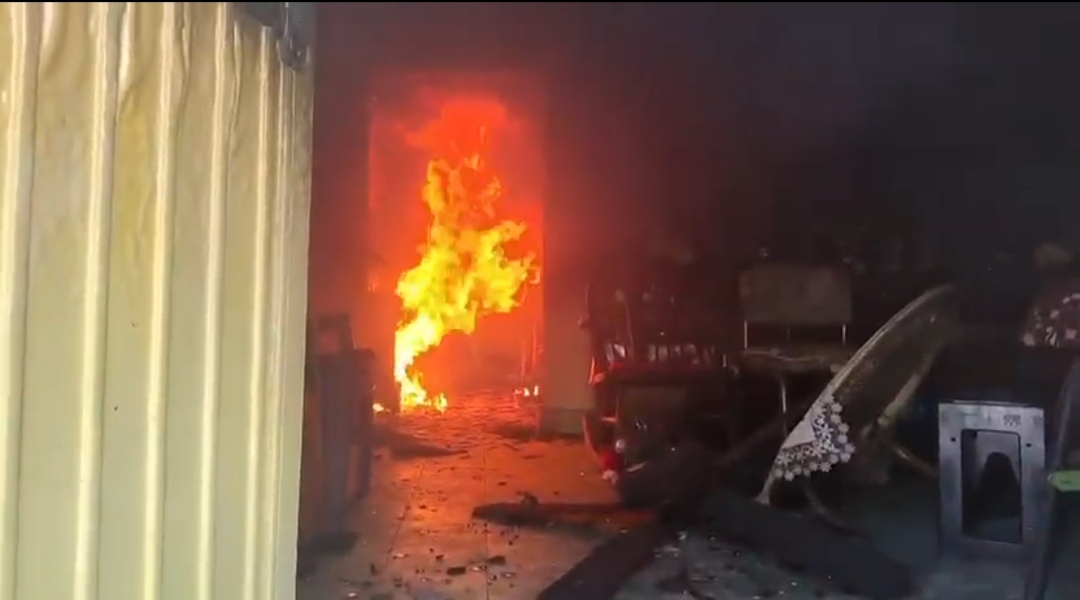 Muere adulto mayor en incendio de vivienda en el centro de Guadalupe