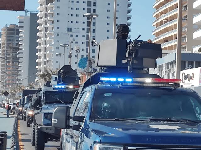 Hombre toma como rehén a niña de 2 años y amenaza con explotar tanque de gas en Mazatlán